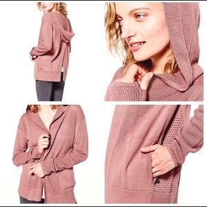 Practically NEW Lululemon Still Movement Wrap